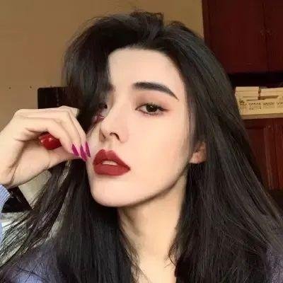 怪胎、先知和女巫的新圣餐